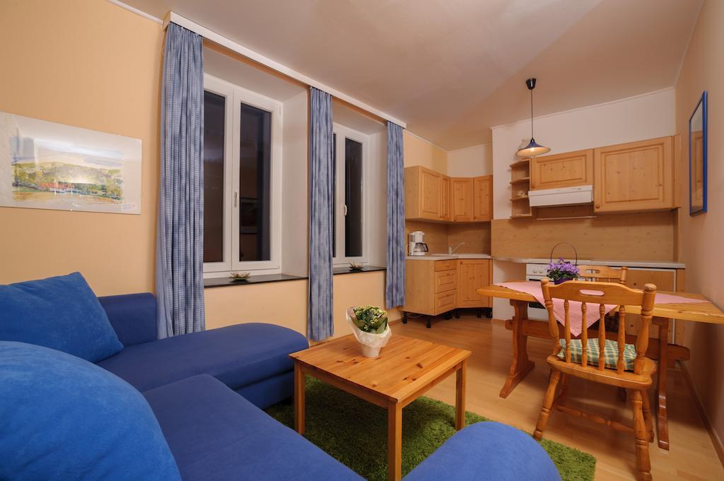 Hirschenhof Apartments シュピタール・アム・ゼンメリング エクステリア 写真